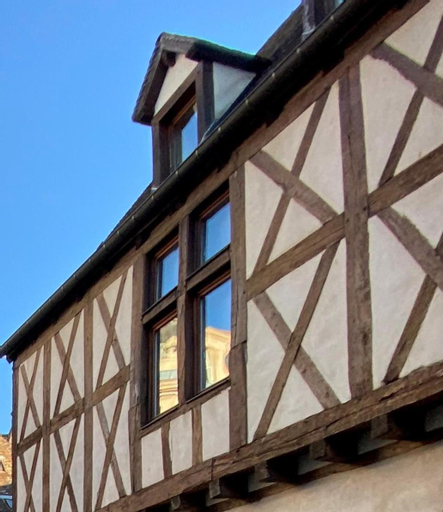Exterior 6