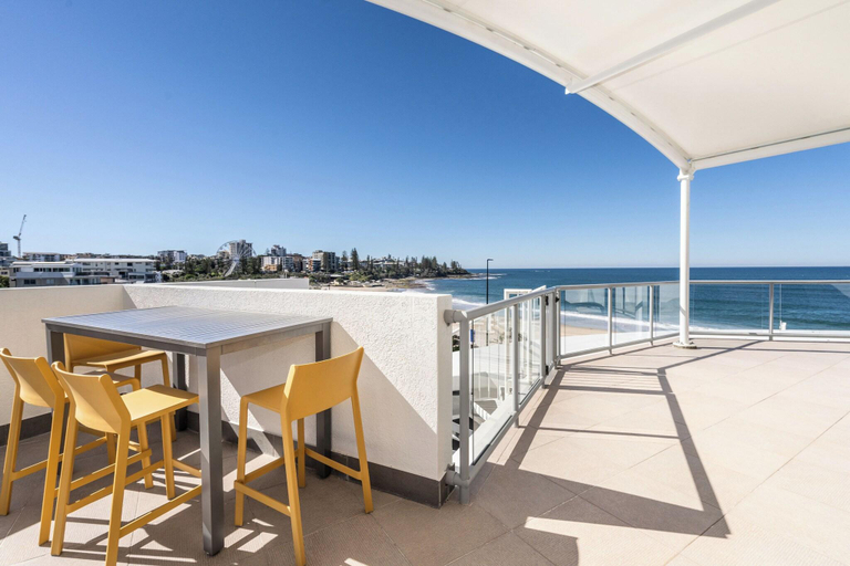 Public Area, Rolling Surf Resort, Caloundra - Caloundra S.