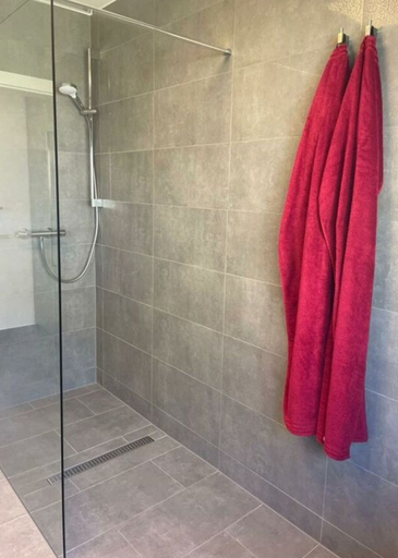 Bathroom 3, Bente Modern Retreat, Friesland