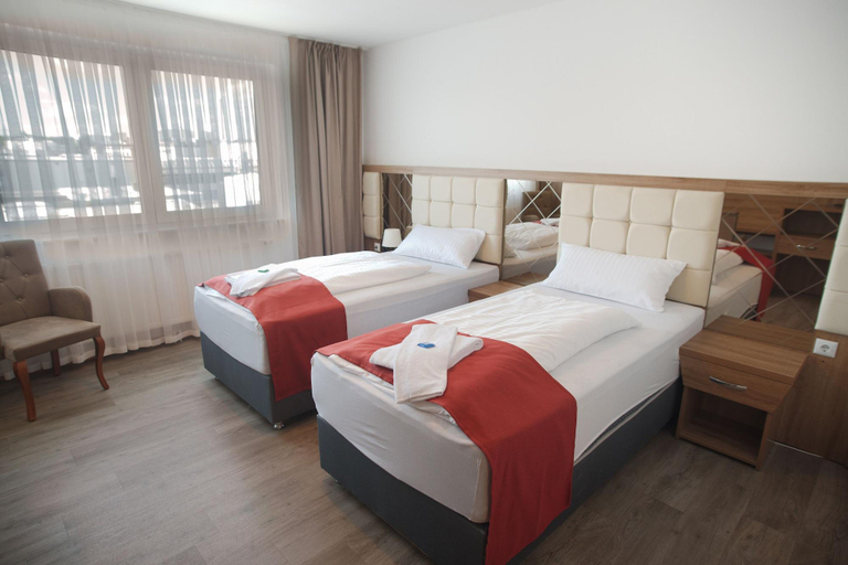 Bedroom 4, Hotel Hausen Obertshausen Frankfurt, Offenbach