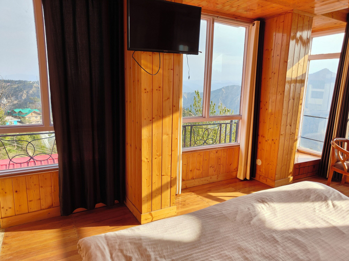 Bedroom 3, Hotel Savi Shallidrishya, Shimla