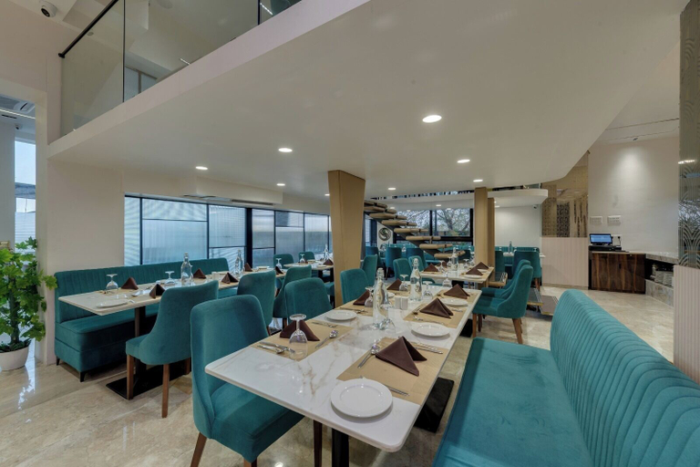 Food & Drinks 5, Comfort Inn sapphire Chandkheda, Gandhinagar
