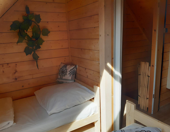 Others 3, Chatka pod lasem Szczyrk Domek z jacuzzi, Cieszyn