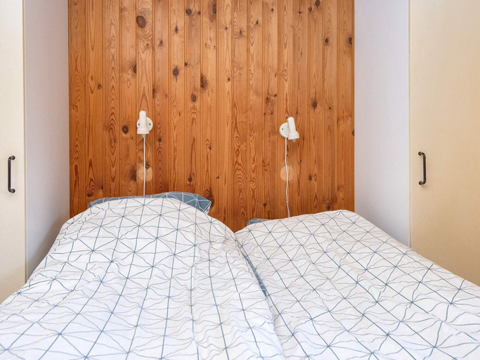 Bedroom 2, 10 Person Holiday Home in Harboore, Lemvig