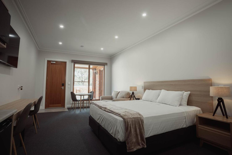 Others 1, Red Waratah Accommodation, Gr. Bendigo - Inner North