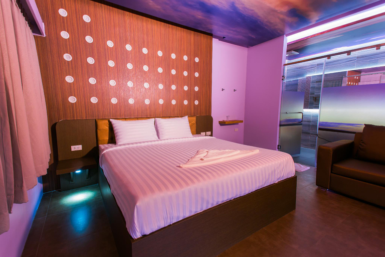 Bedroom 16