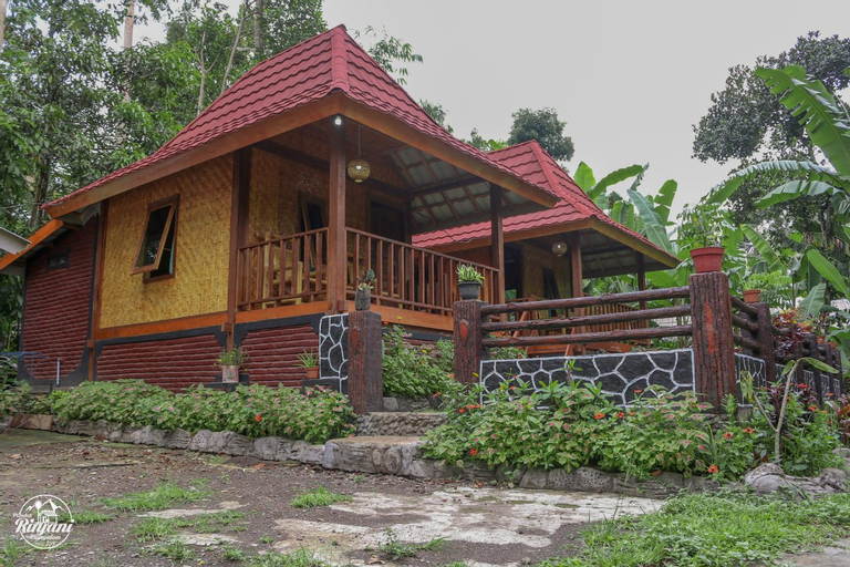Exterior 2