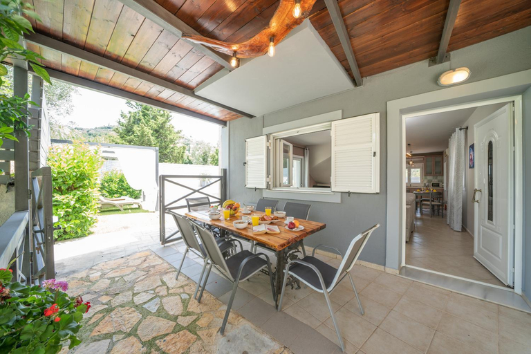 Others 4, Popi's Villa, Ionian Islands