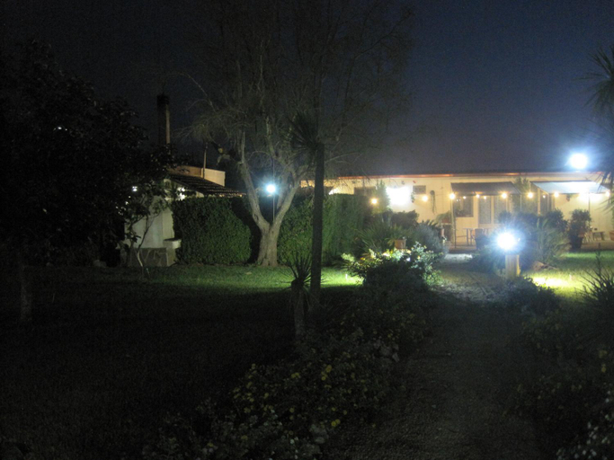 Others 4, Tenuta Innocenzi, Lecce