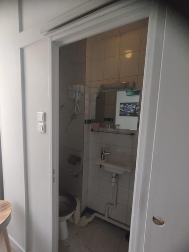 Bathroom 5, HOTEL SAVOY, Paris