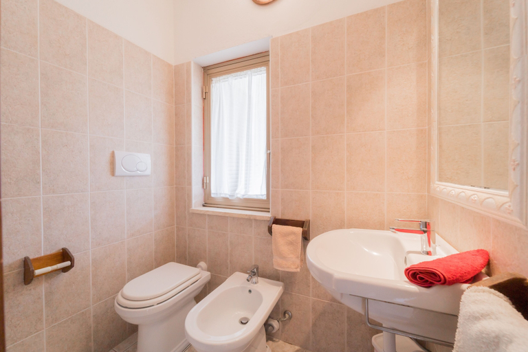 Bathroom 3, Villino nel Bosco, Livorno