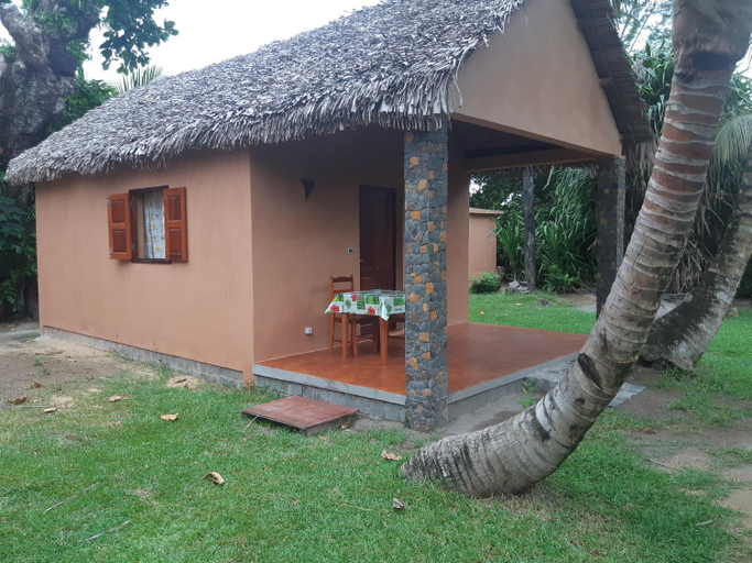 Others 2, Villa Paradis, Analanjirofo