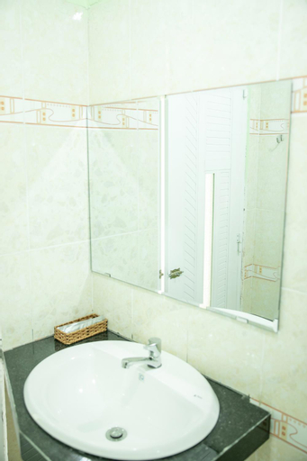 Bathroom 3