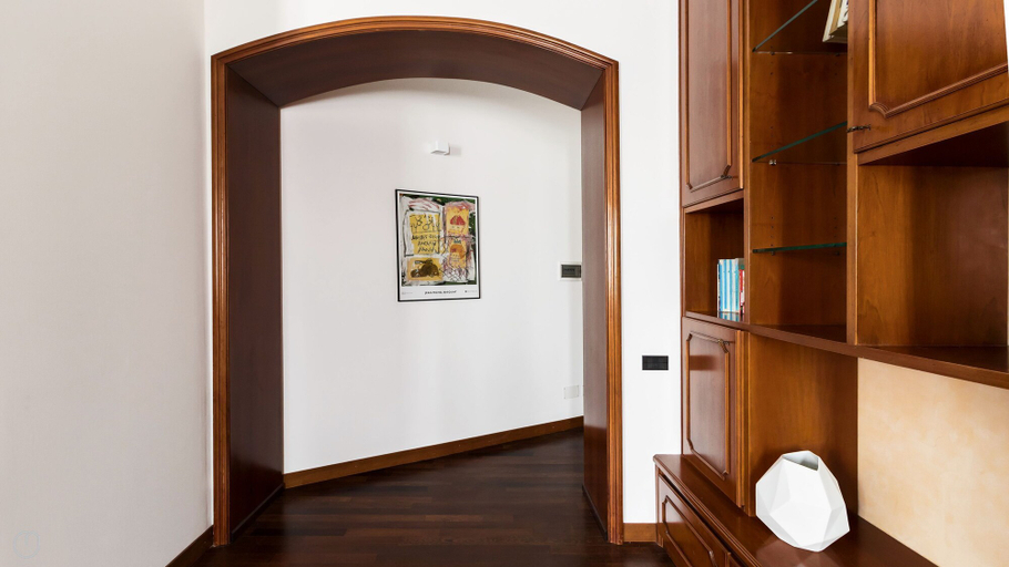 Others 3, Italianway - Saffi 6 D, Milano