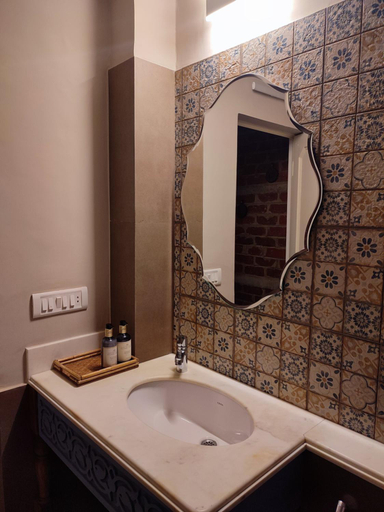 Bathroom 3, Mukam, Jaipur