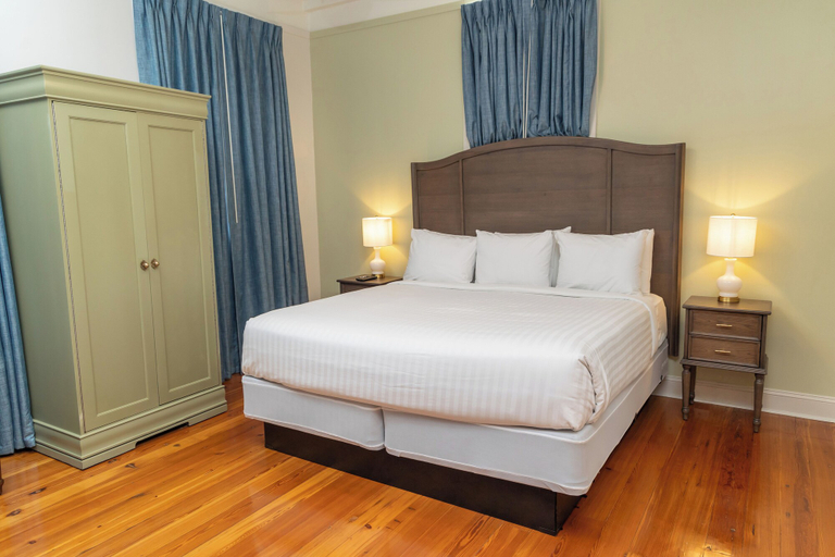 Bedroom 3, Lamothe House, Orleans