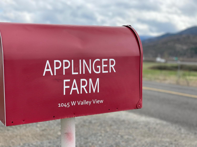 Others 5, Applinger Farm, Jackson