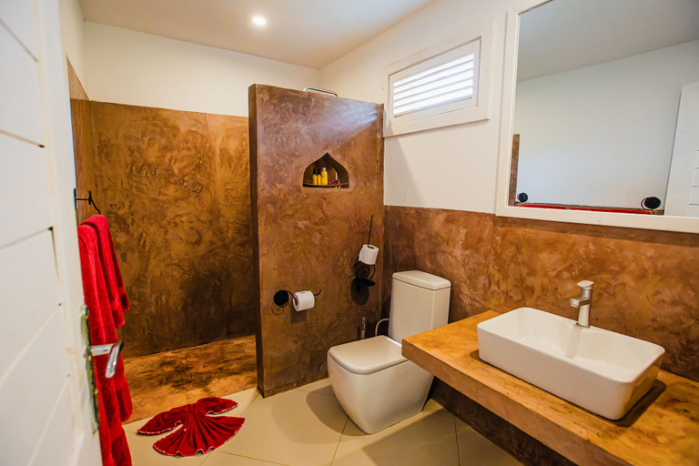 Bathroom 4, AHG Sun Bay Mlilile Beach Hotel, Kaskazini 'A'