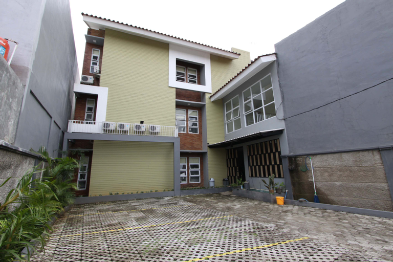 De Breeze Depok, Depok