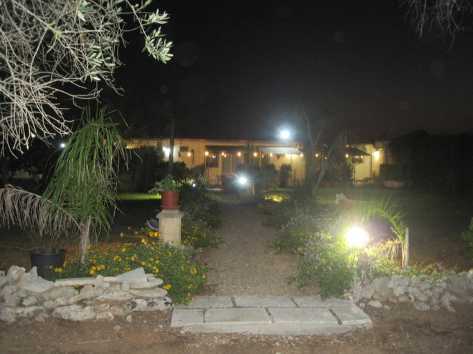 Others 5, Tenuta Innocenzi, Lecce