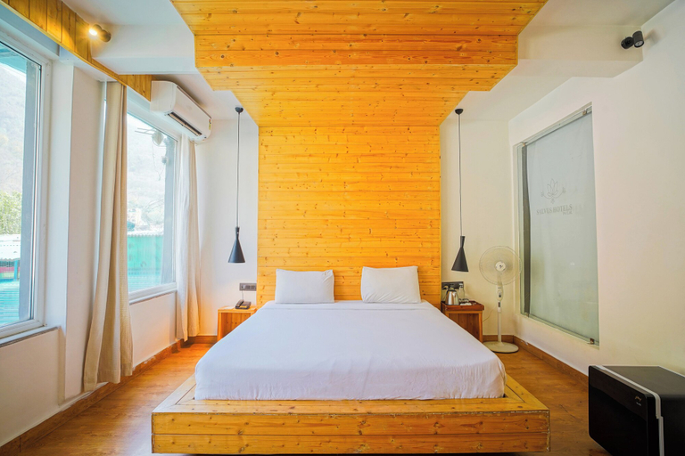 Bedroom 2, Hotel Ishan A Riverside Retreat, Garhwal
