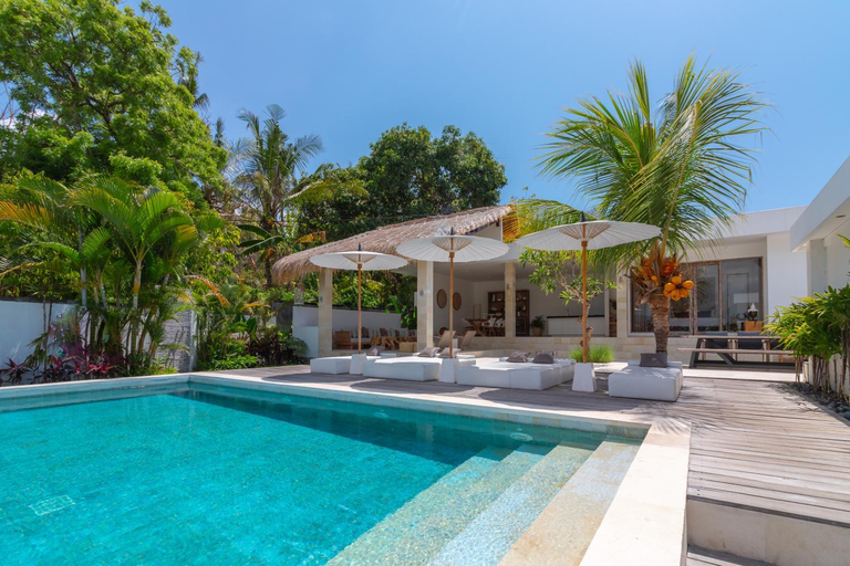 Sport & Beauty 2, Villa Rasa Senang, with private cook and pool, Karangasem