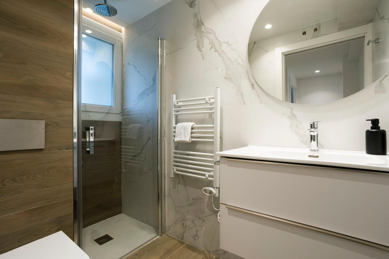 Bathroom 2, Marina by Basquelidays, Guipúzcoa
