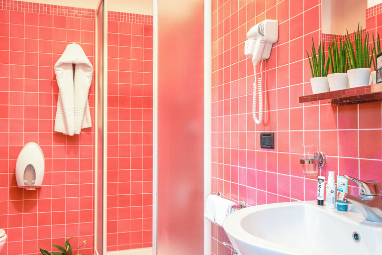 Bathroom 4, Albergo Il Giardino del Rio, L'Aquila