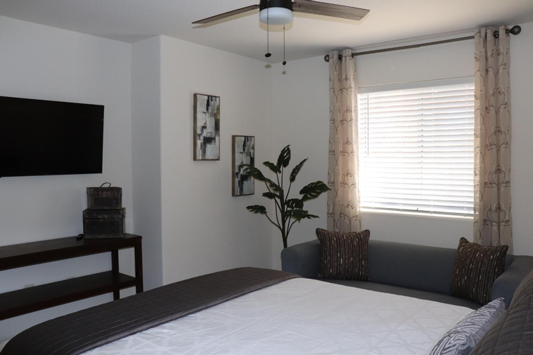 Bedroom 3, THE ACE OF OASIS - Casual And Serene Vacation Home, Mohave