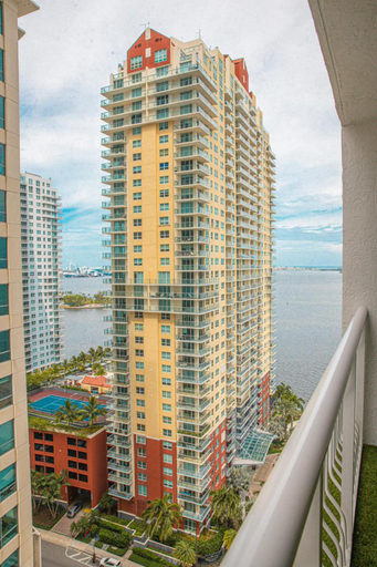 Others 4, Modern and Luxurious Brickell Studio, Miami-Dade