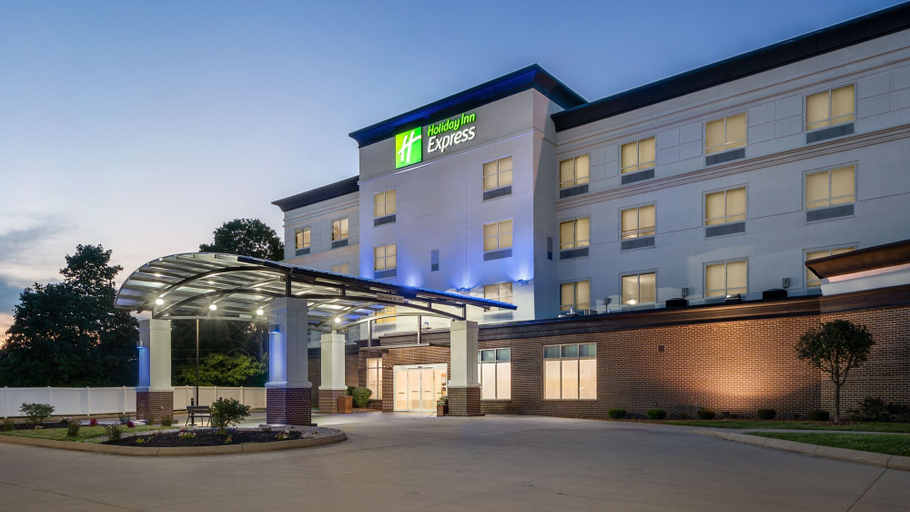 Exterior & Views 3, Holiday Inn Express RICHMOND by IHG, Wayne