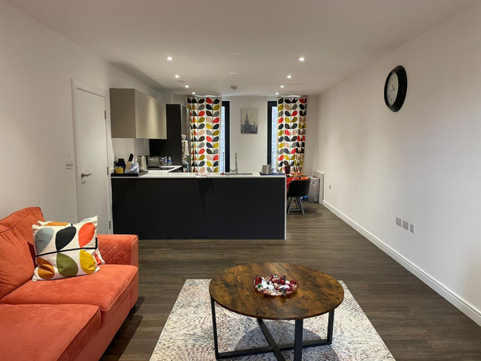 4, Modern en-suite room and self catering in london, London