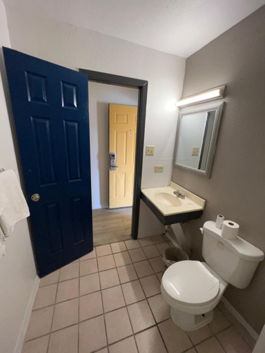 Bathroom 4, Best Inn Motel Seaworld & Lackland AFB, Bexar