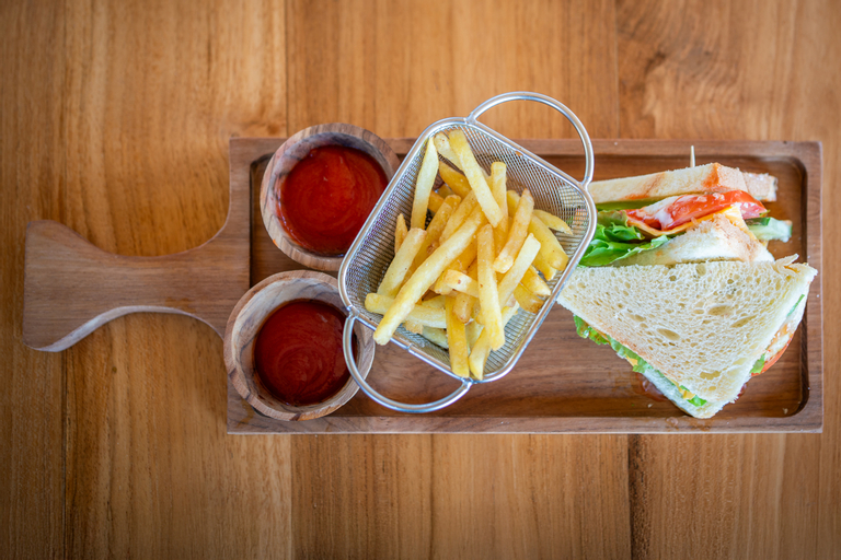 Food & Drinks 18