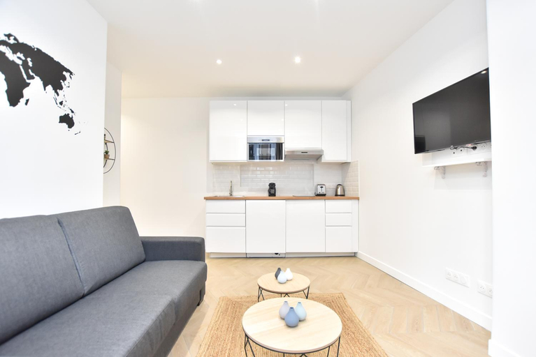Kitchen 4, Residence 1BDR Bastille, Paris