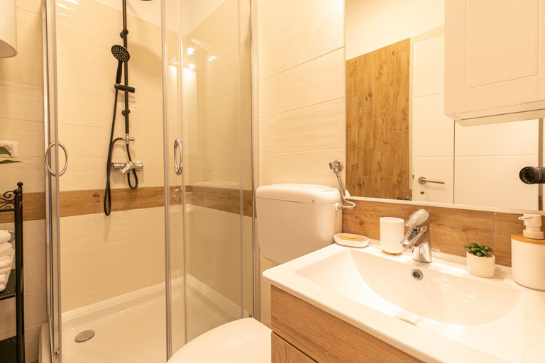 Bathroom 2, Apartments Korana, Pula