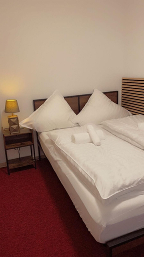 Bedroom 4, Niehler Hotel, Köln