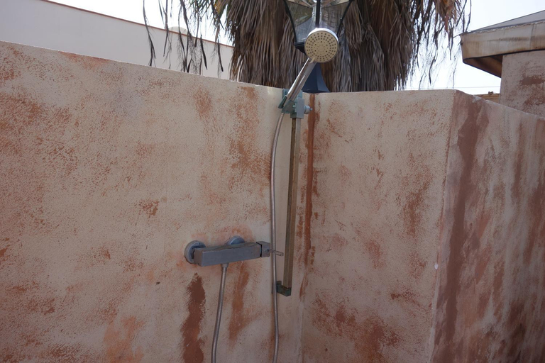 Shower 2, Semi-detached villa sea views, huge terrace, close beach, Santa Cruz de Tenerife