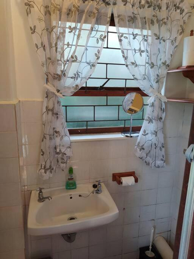 Bathroom 3, Garden cottage, City of Cape Town