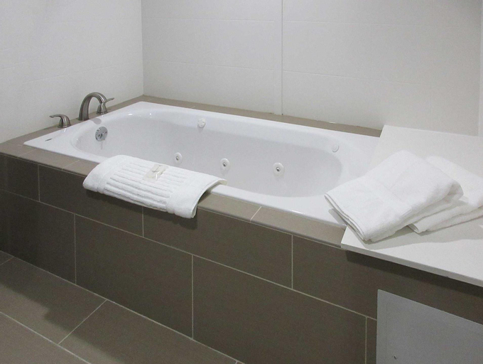 Bathroom 8