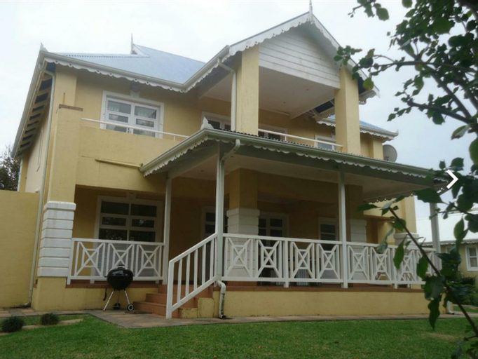Caribbean Estates: Barbados No. 12, Ugu