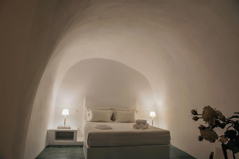 Bedroom 2, Hiraeth Santorini, South Aegean