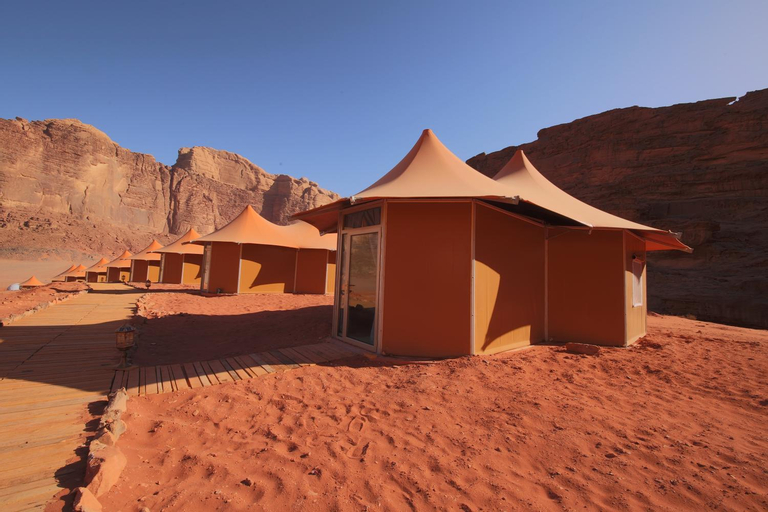 Exterior 4