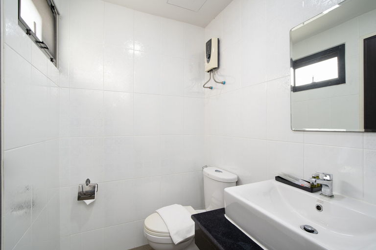 Bathroom 5, The Riche Boutique Hotel, Lak Si