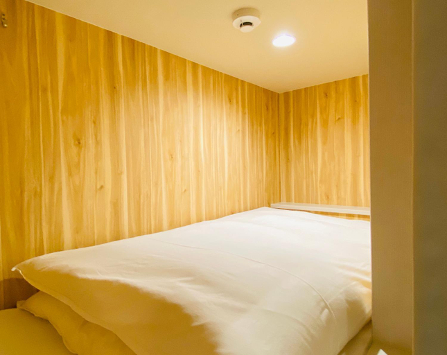 Bedroom 4, bnb+ Osaka Shinsaibashi - Hostel, Osaka