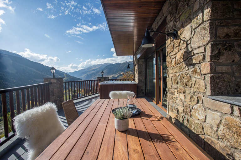 Others 2, Luxury Ski Chalet Andorra