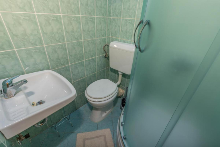 Bathroom 2, Studio Apartment Iva, Crikvenica