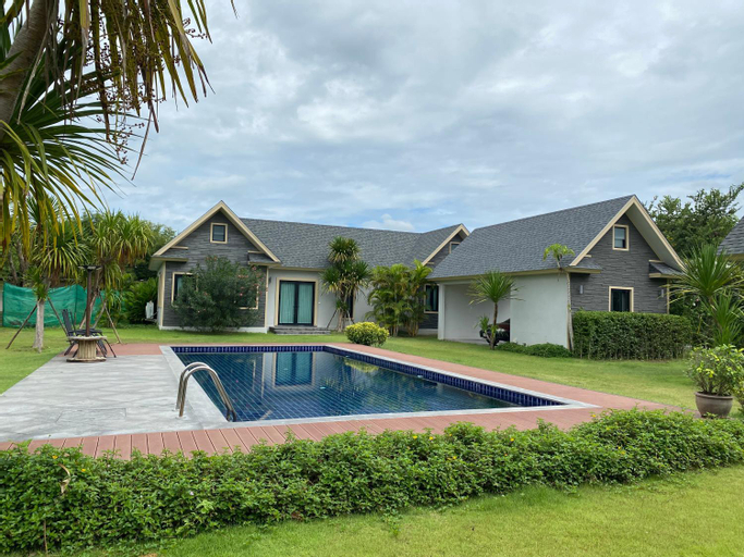 Swimming Pool 3