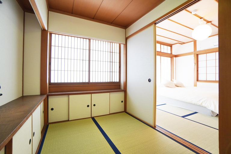 Others 5, Kagetsu 2nd Building, Osaka