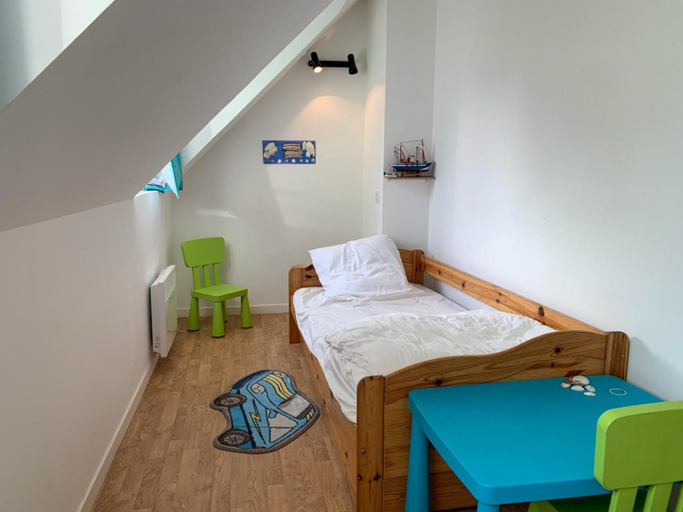 Bedroom 2, Le 552 en Baie - Gite 4 a 7 personnes avec parking, Somme